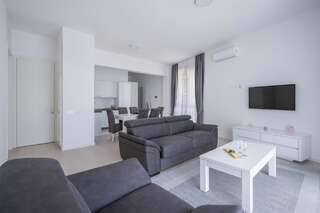Апартаменты Delmar Montesun Apartments Boreti Суперлюкс с видом на море-9